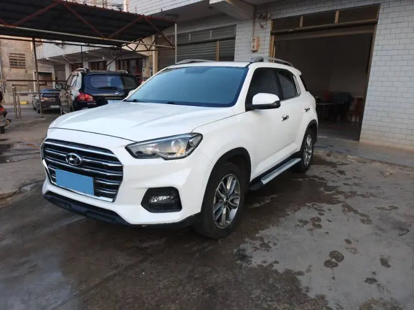 2018 HYUNDAI IX35 view 1
