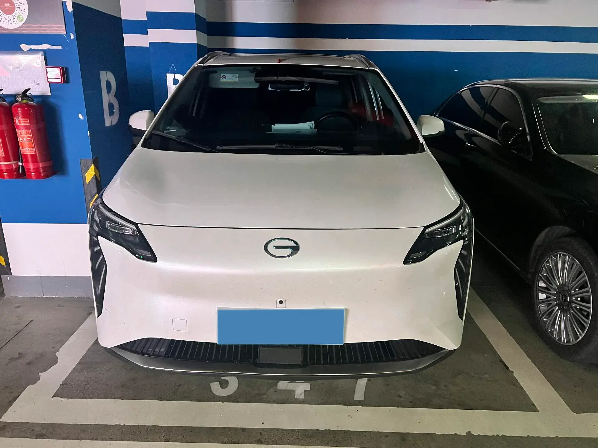 2023 AION Y thumbnail 2