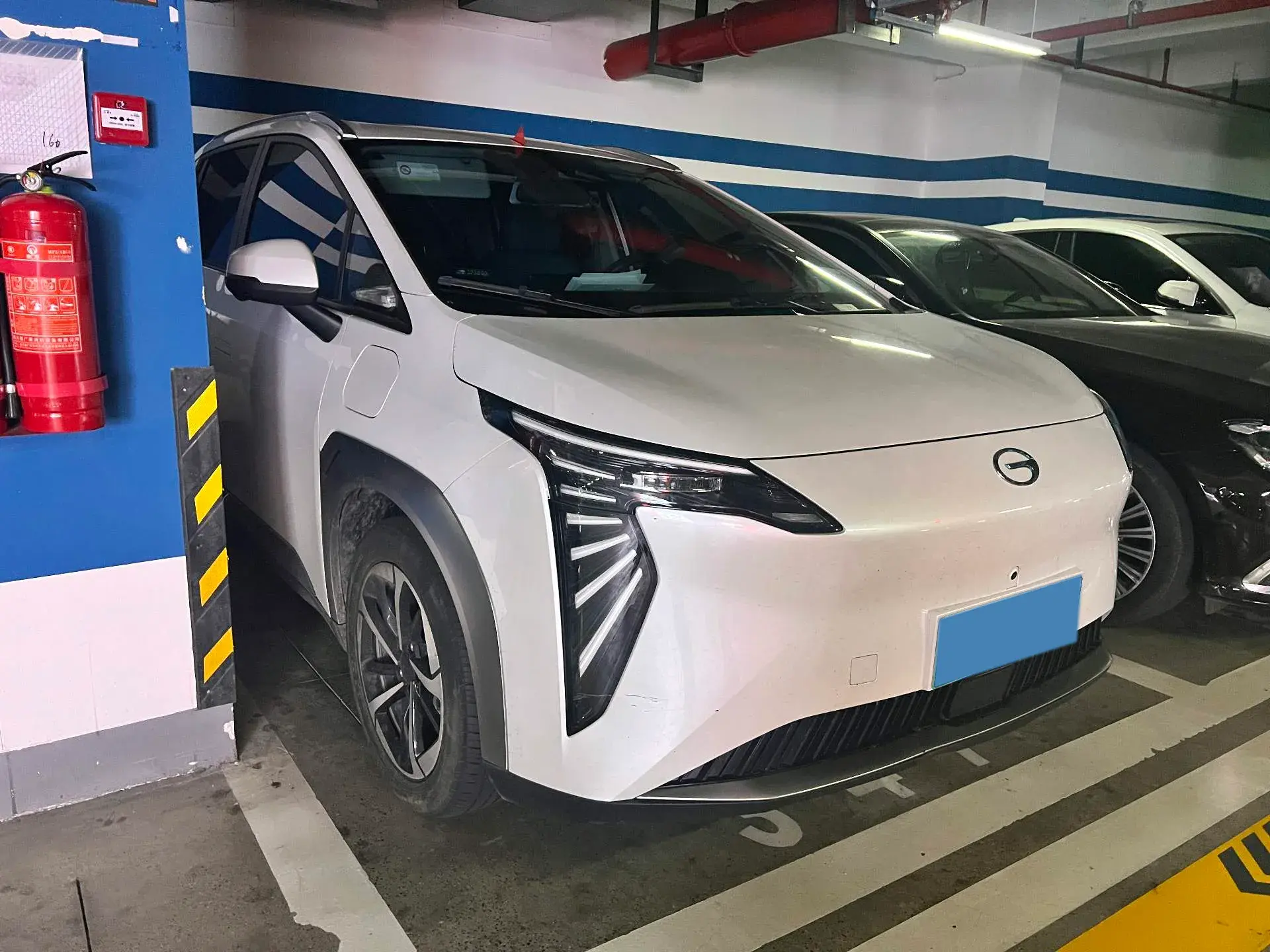 2023 AION Y thumbnail 3