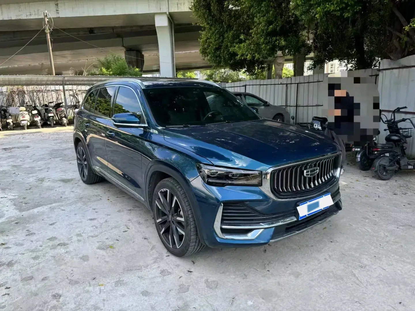 2021 GEELY MONJARO thumbnail 3