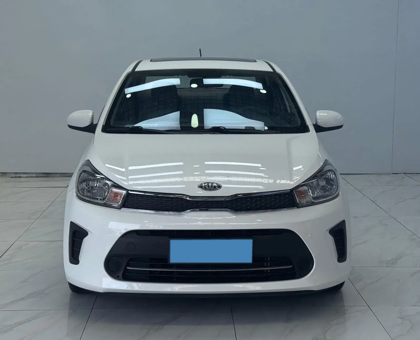 2019 KIA PEGAS thumbnail 2