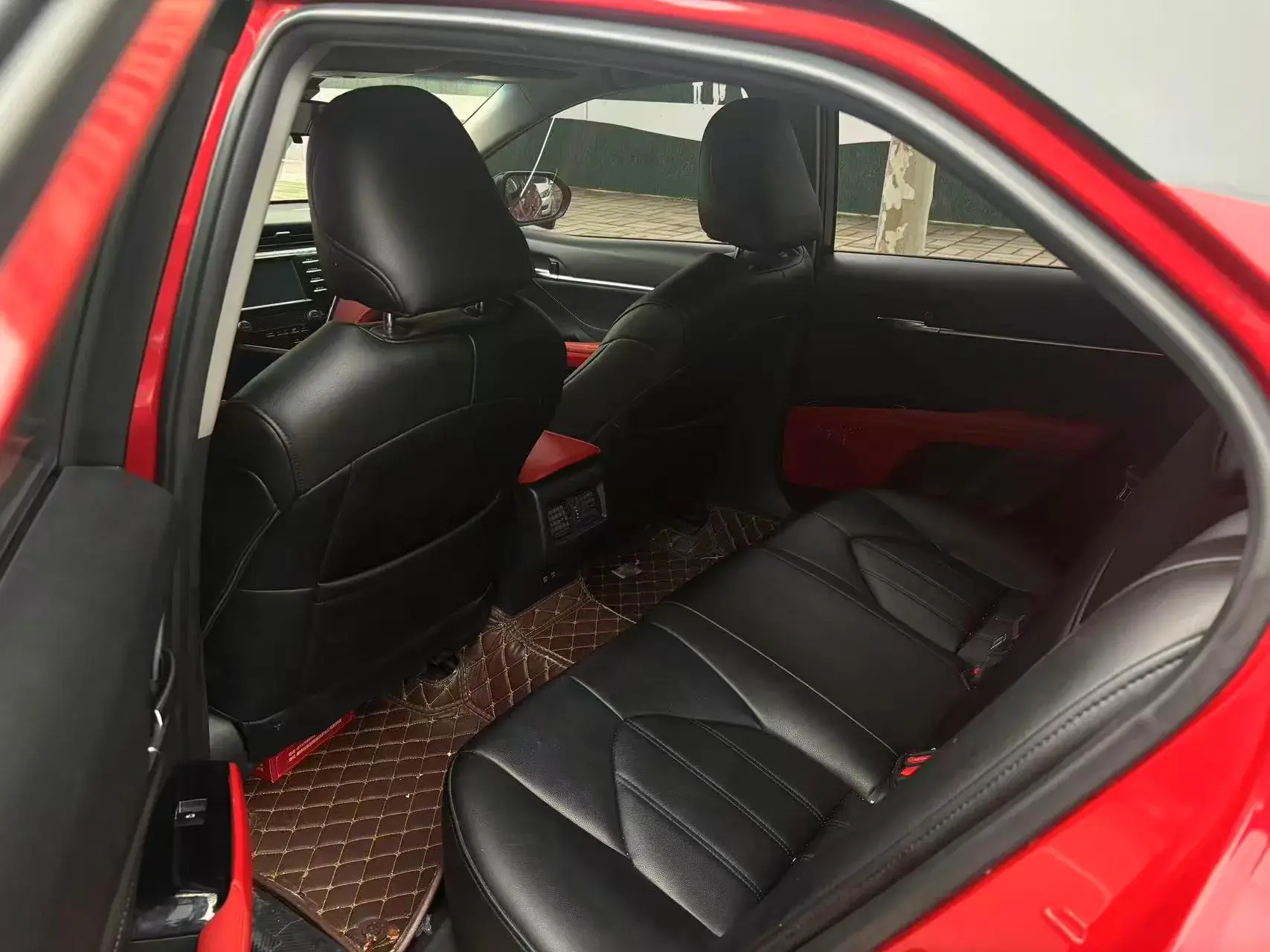 2018 TOYOTA CAMRY thumbnail 4