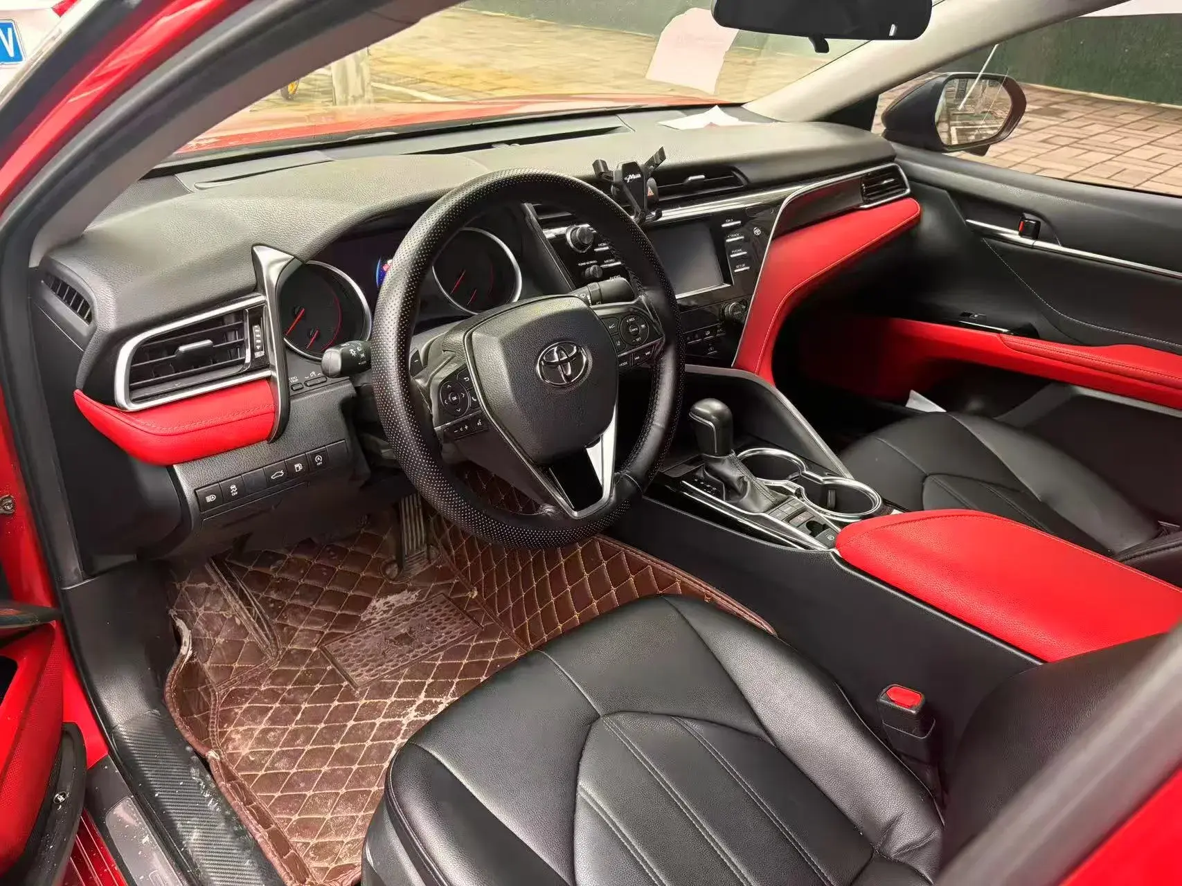 2018 TOYOTA CAMRY thumbnail 3