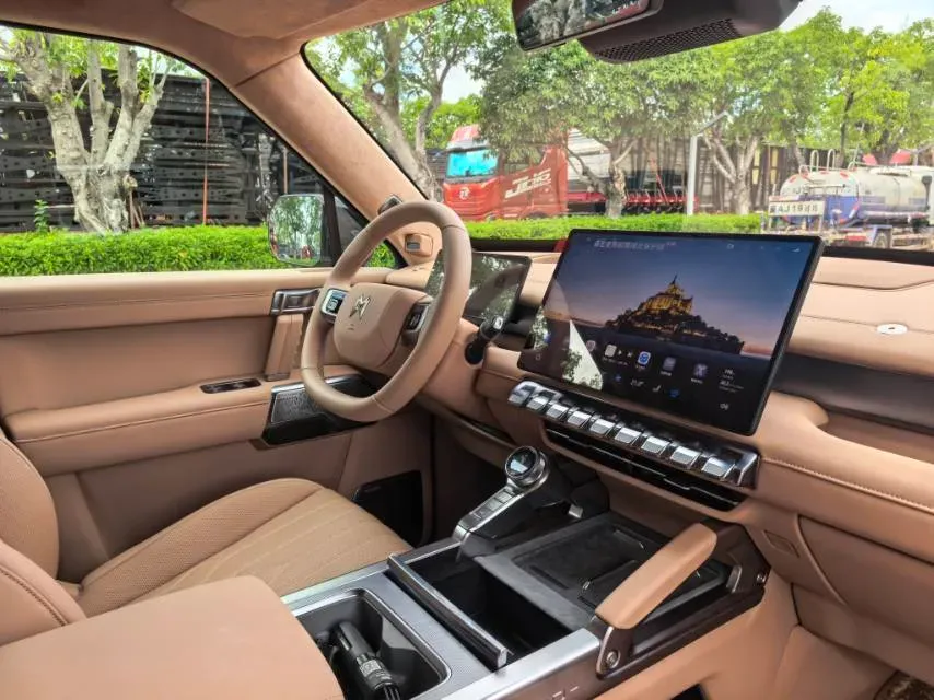 2025 M Hero WarriorM817 1.5T 197HP L4 2DHT PHEV,autocango,china used car exporter,china ev exporter,chinese used car exporter,chinese used ev exporter