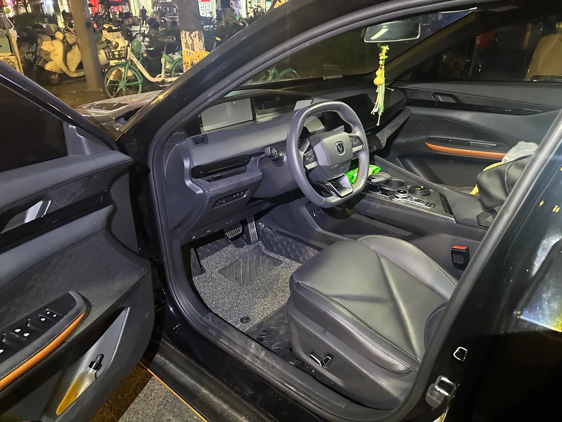 2022 CHANGAN UNI-V thumbnail 3