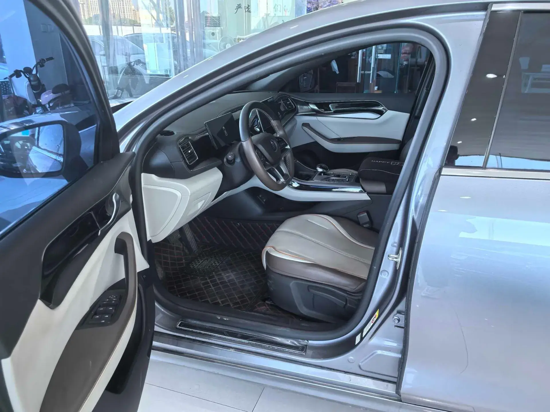 2024 BYD QIN thumbnail 4