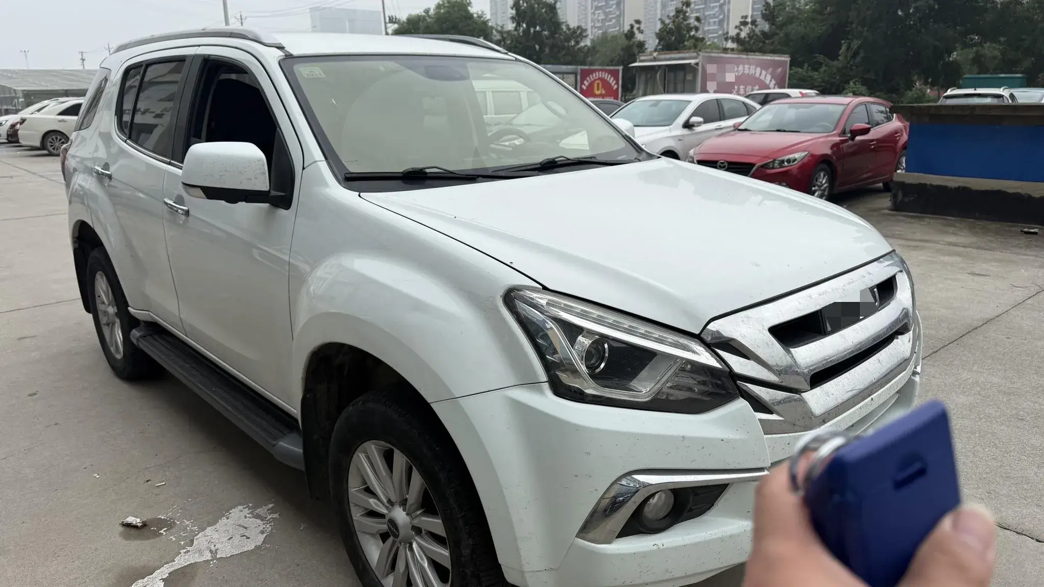 2018 ISUZU MU-X thumbnail 2