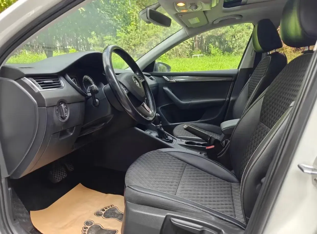 2018 SKODA OCTAVIA thumbnail 3