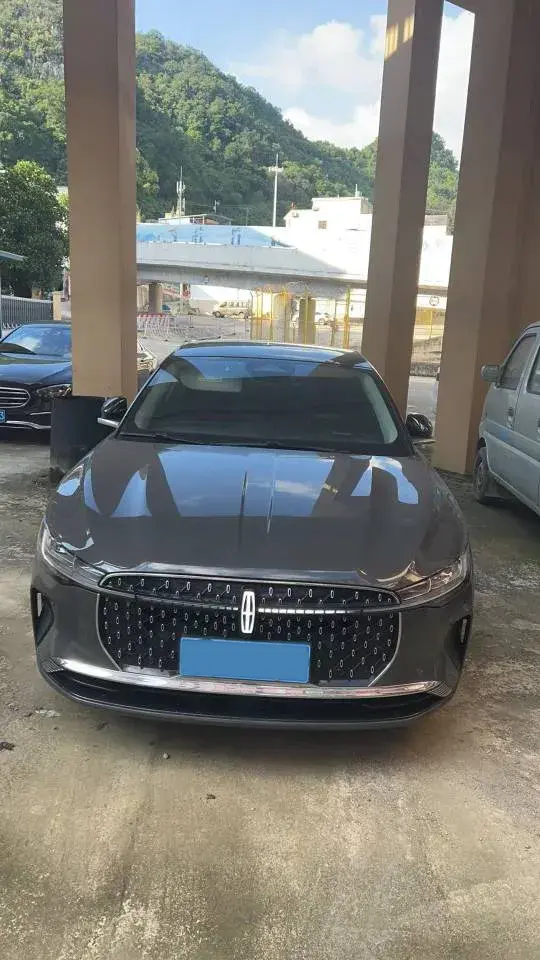 2022 LINCOLN Z thumbnail 4