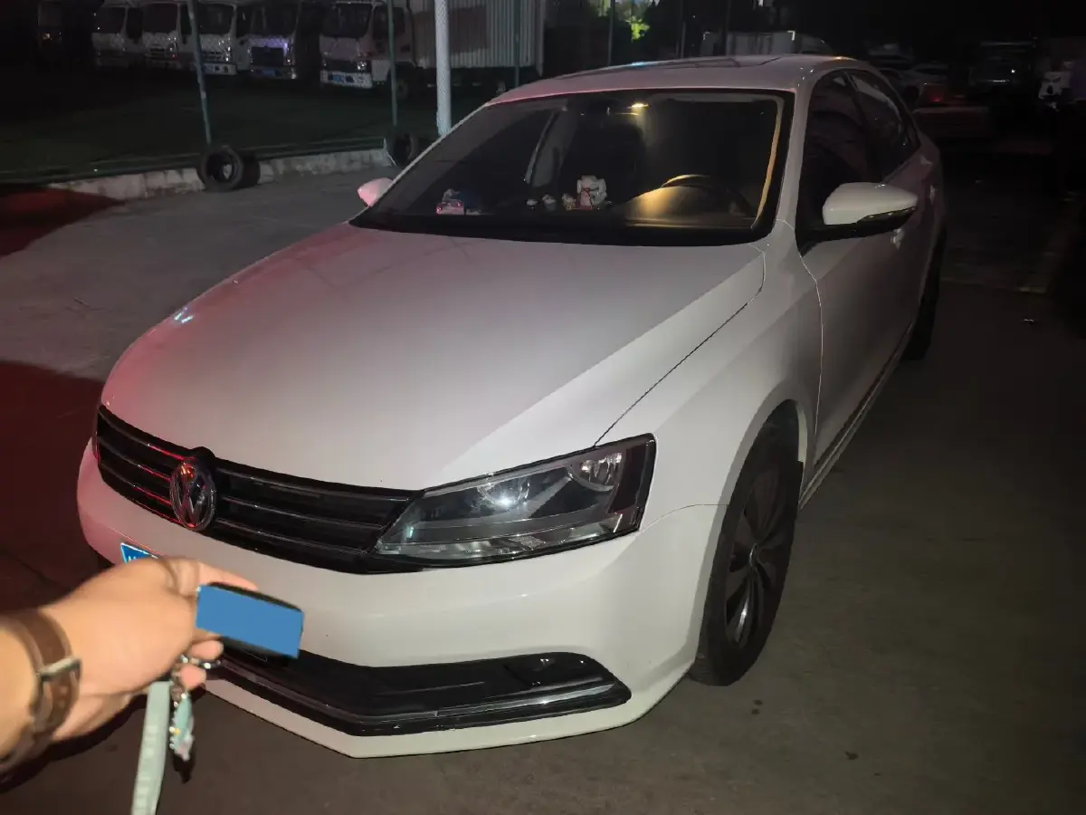 2018 Volkswagen Sagitar 1.6L 110HP L4 6AT