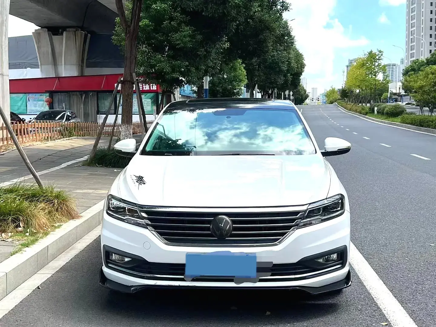 2019 VOLKSWAGEN LAVIDA thumbnail 2
