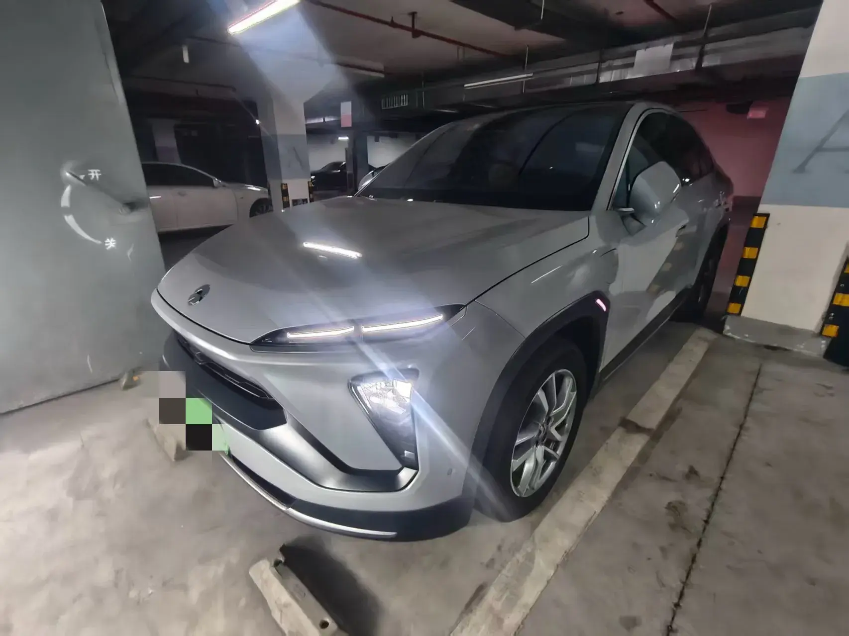 2020 NIO ES6 view 1