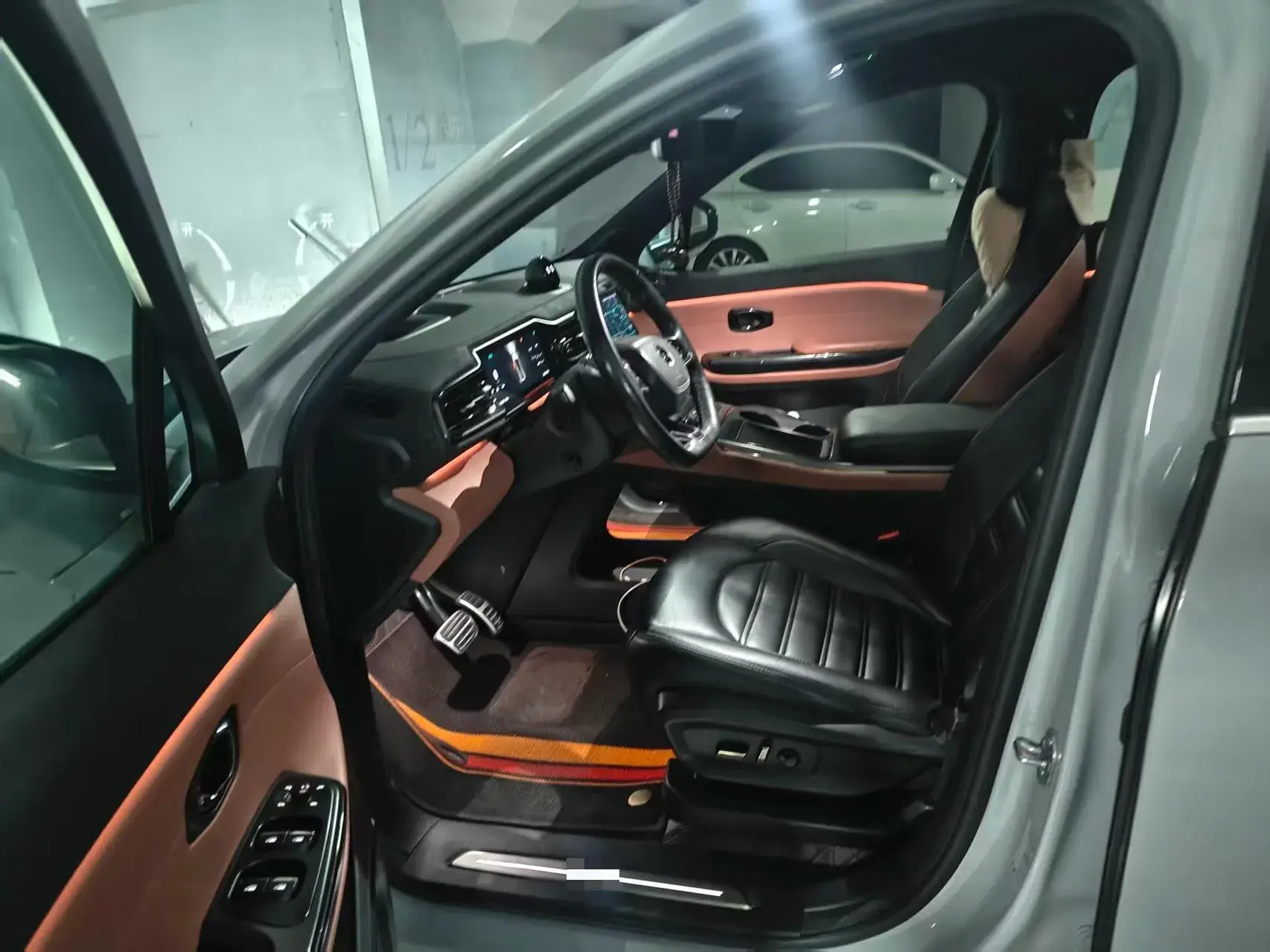 2020 NIO ES6 thumbnail 2