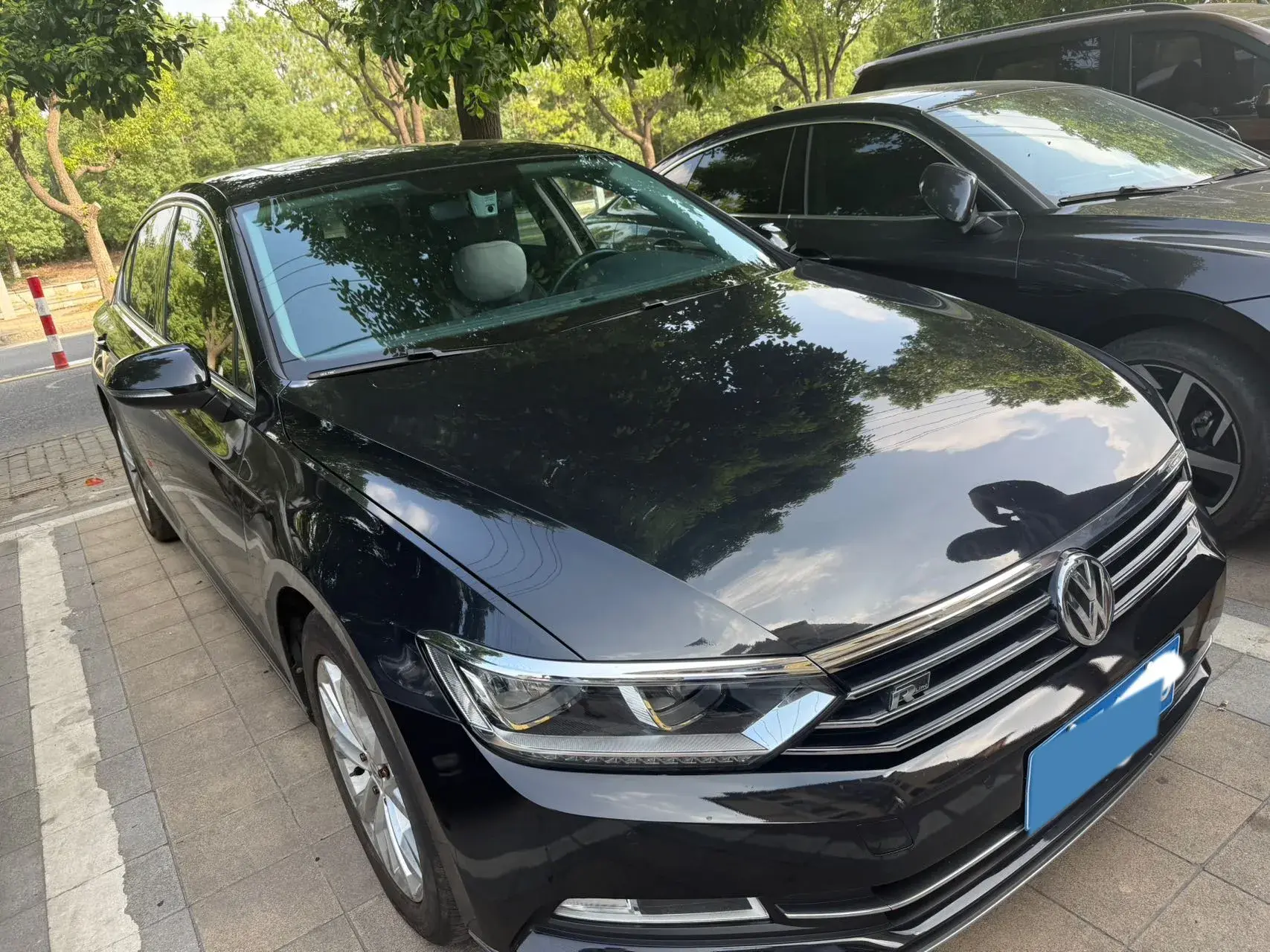 2019 VOLKSWAGEN MAGOTAN thumbnail 3