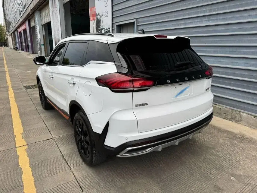 2022 GEELY AZKARRA thumbnail 3