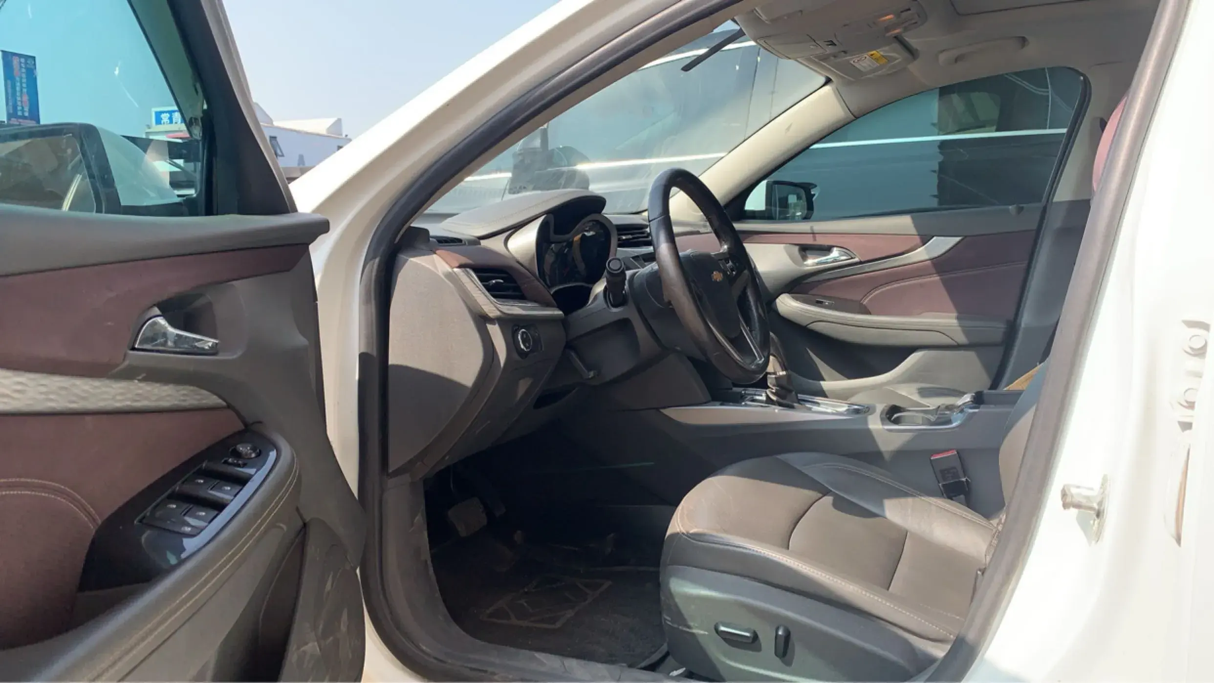 2018 CHEVROLET MALIBU thumbnail 4