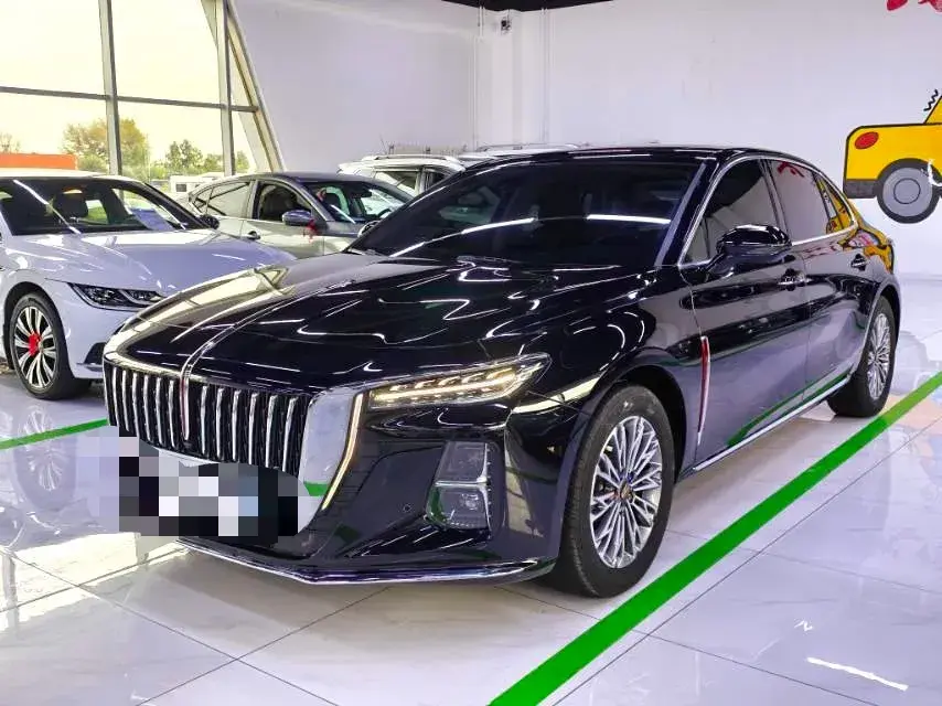 2023 HONGQI H5 view 1