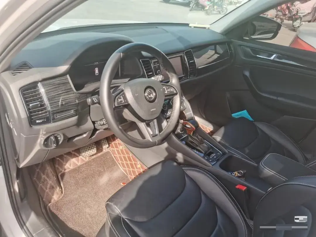 2017 SKODA KODIAK thumbnail 4