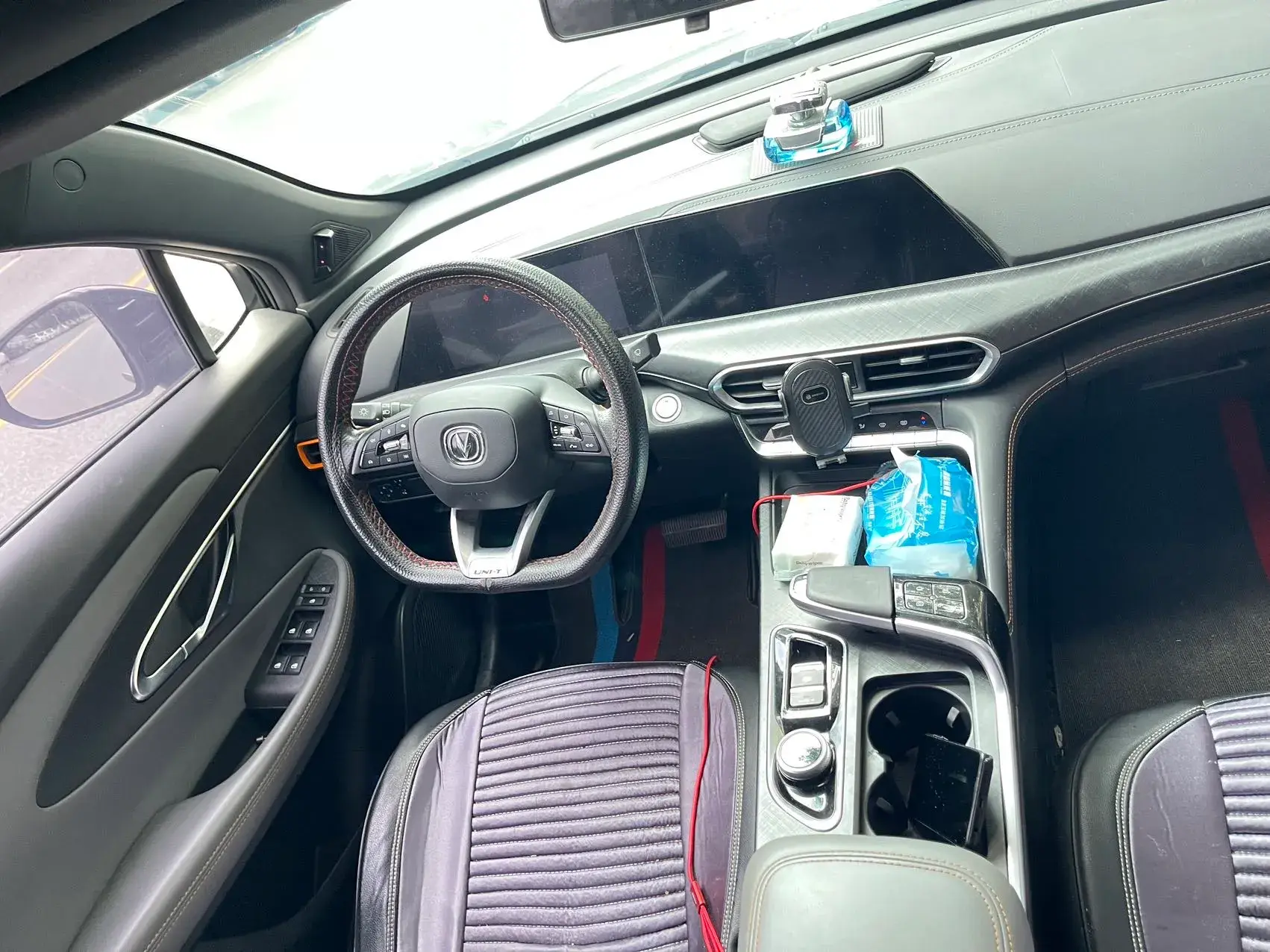 2022 CHANGAN UNI-T thumbnail 4