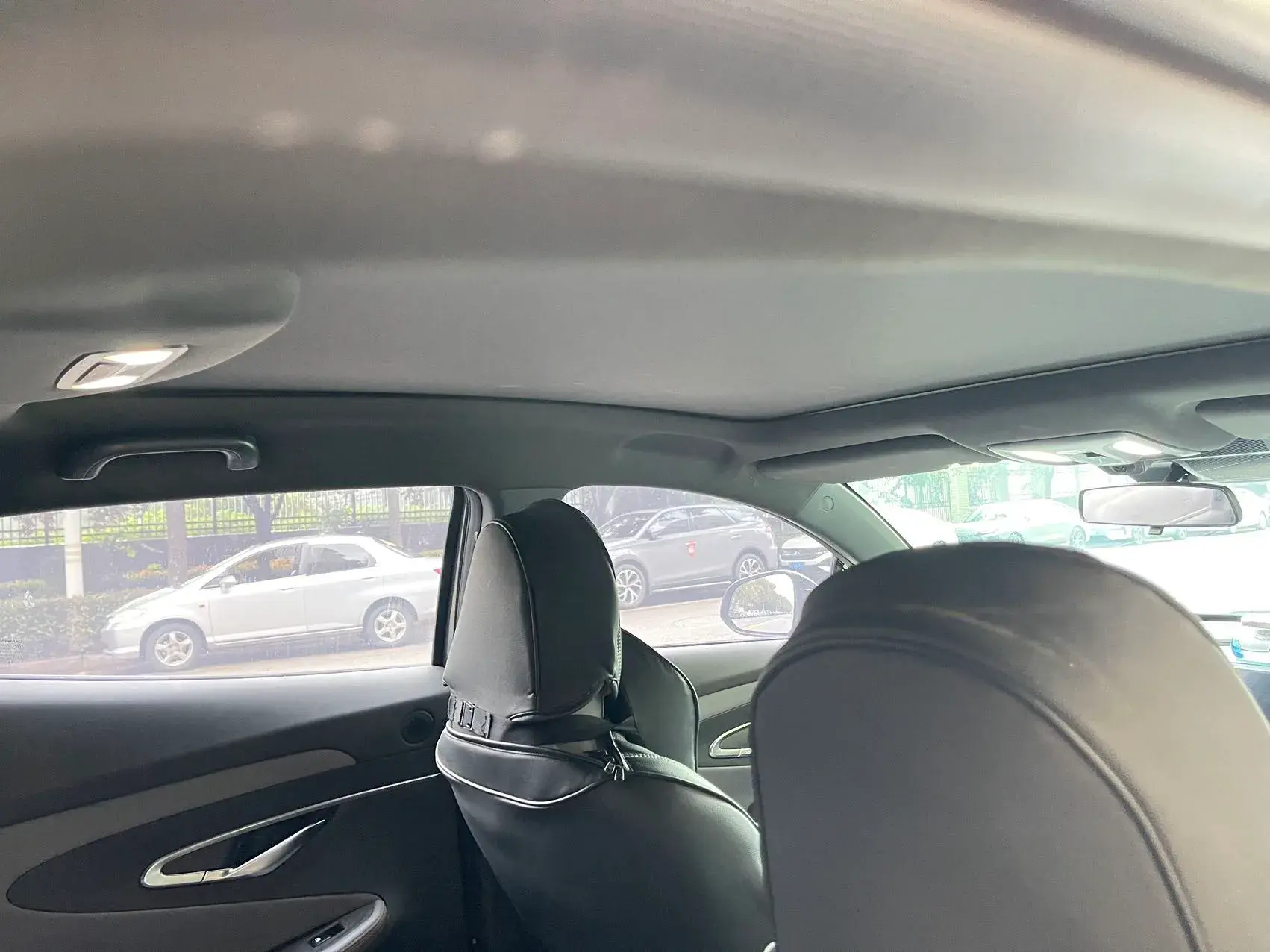 2022 CHANGAN UNI-T thumbnail 2