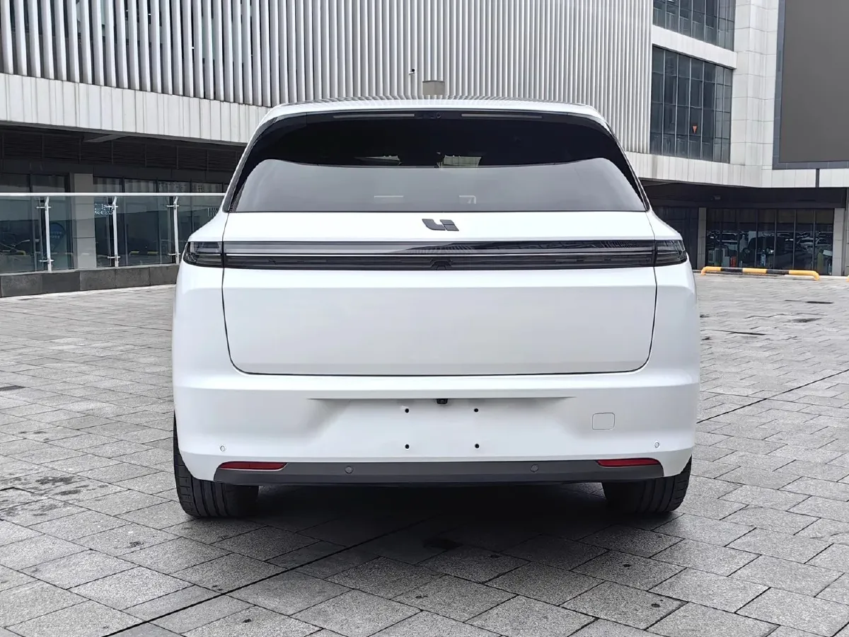 2023 Li L7 Range Extended 154HP REEV 40.9KWH,autocango,china used car exporter,china ev exporter,chinese used car exporter,chinese used ev exporter