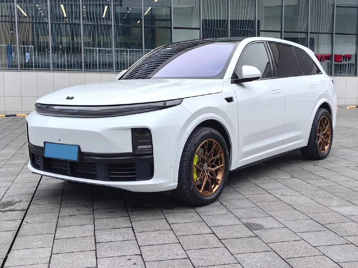 2023 Li L7 Range Extended 154HP REEV 40.9KWH,autocango,china used car exporter,china ev exporter,chinese used car exporter,chinese used ev exporter