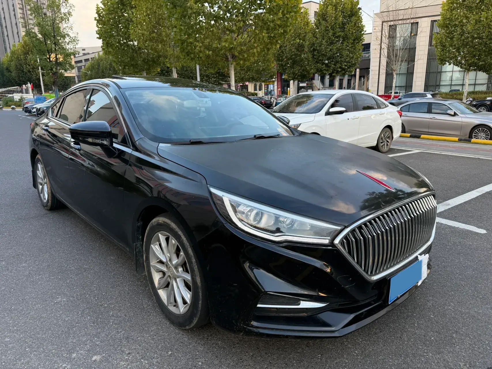 2018 HONGQI H5 thumbnail 2