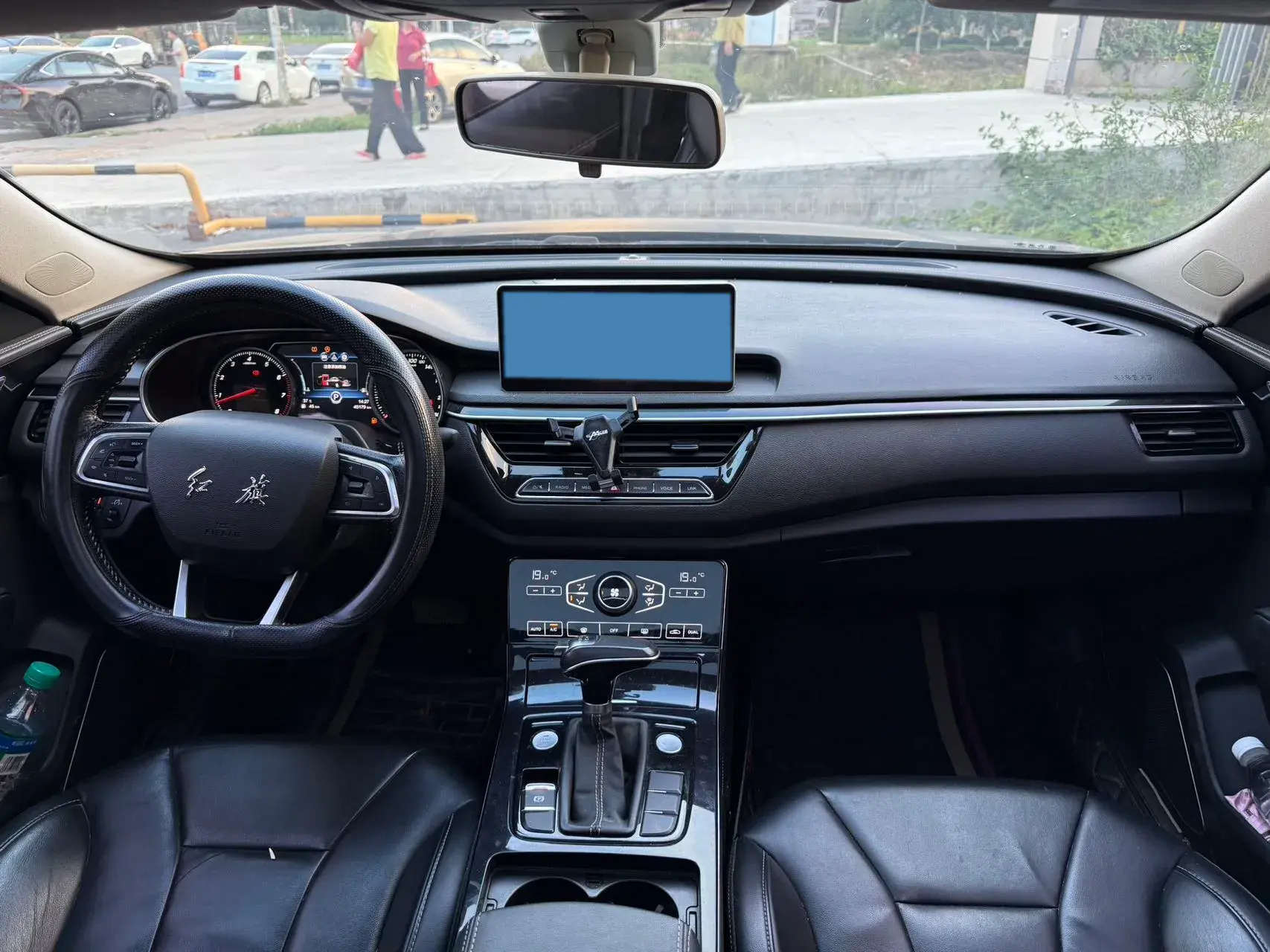 2018 HONGQI H5 thumbnail 3