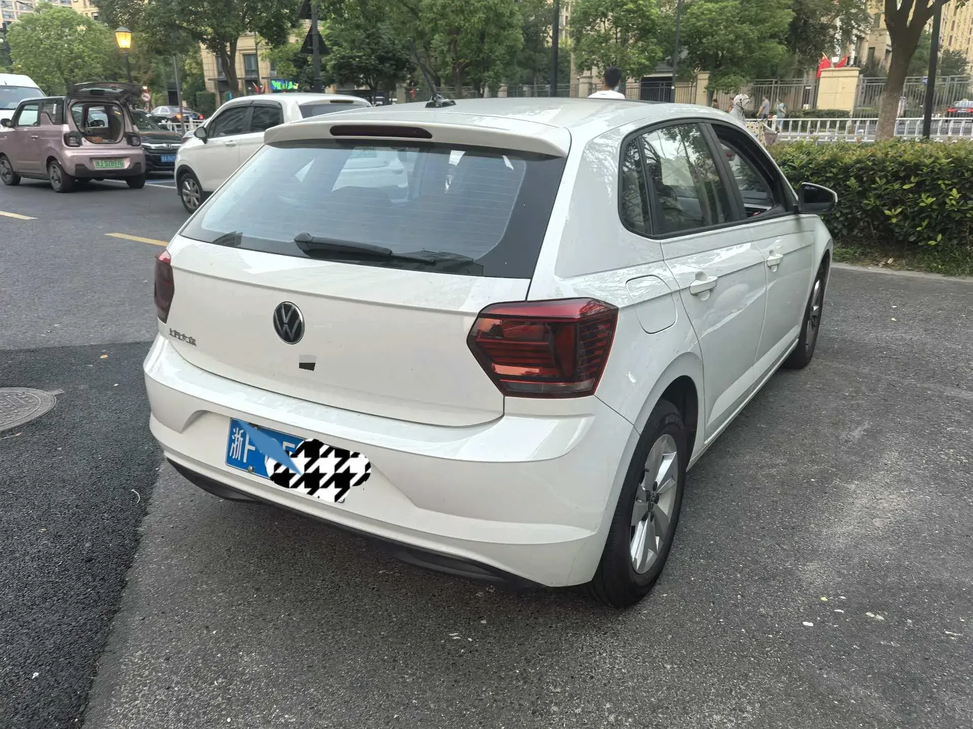 2023 VOLKSWAGEN POLO thumbnail 4