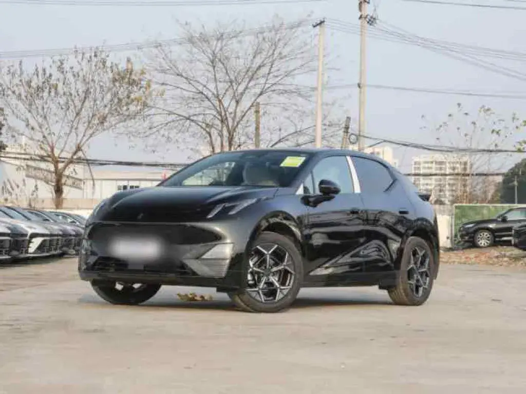 2025 LYNK&CO Z20 view 1