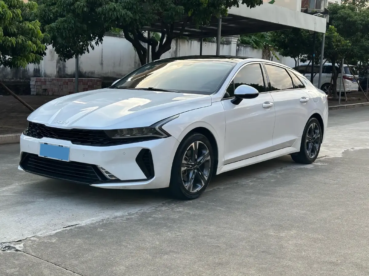 2021 Kia K5 1.5T 170HP L4 7DCT