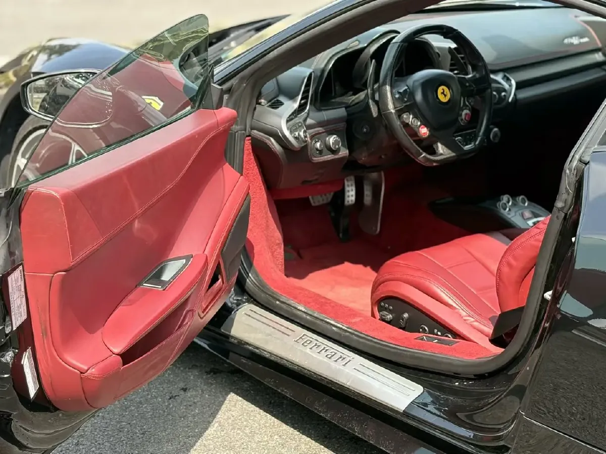 2011 Ferrari 458 4.5L 570HP V8 7DCT,autocango,china used car exporter,china ev exporter,chinese used car exporter,chinese used ev exporter