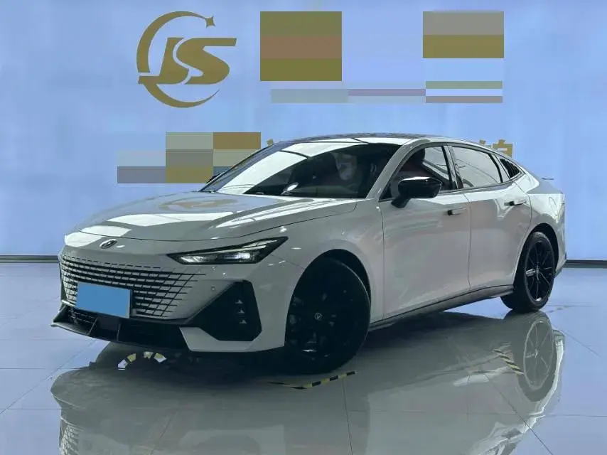 2022 ChangAn UNI-V 1.5T 188HP L4 7DCT