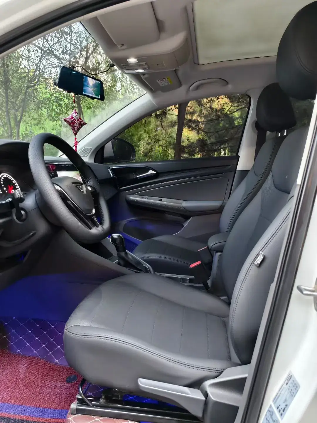 2020 JETTA VS7 thumbnail 4