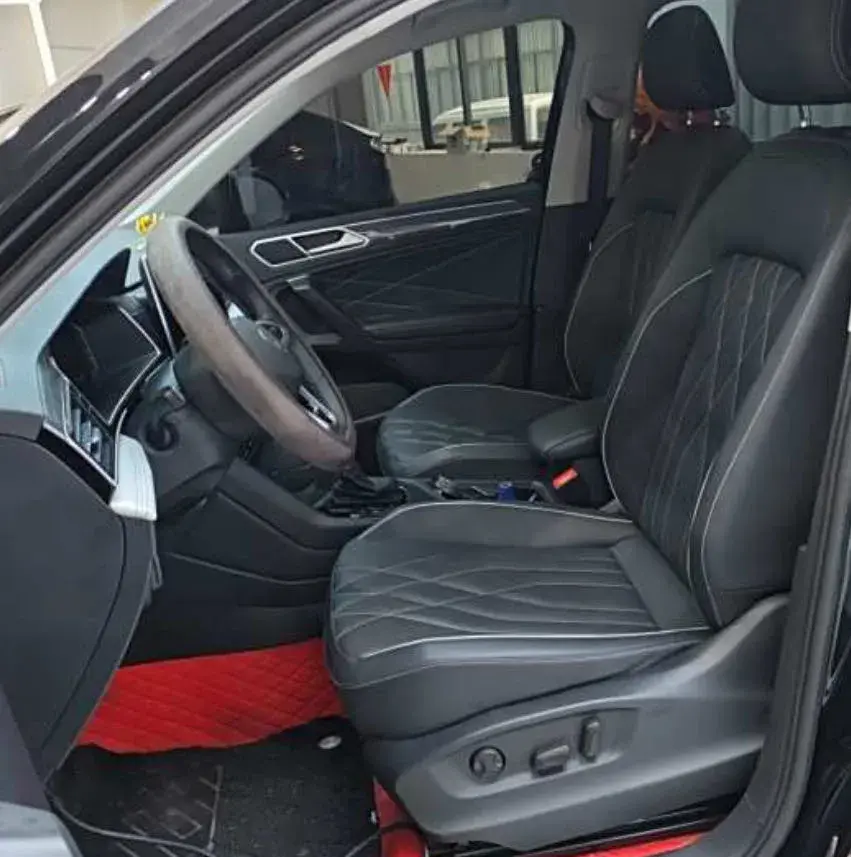 2024 VOLKSWAGEN TIGUAN thumbnail 3