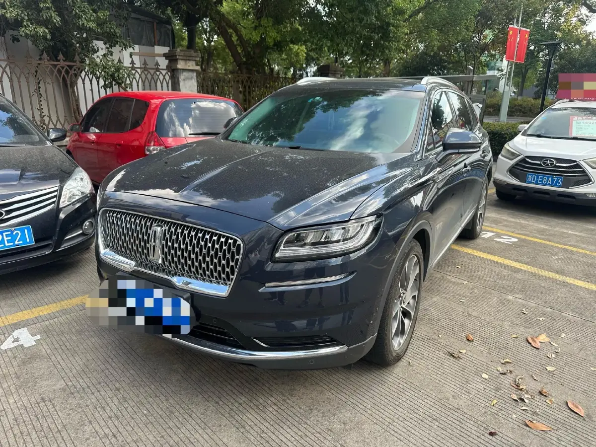 2021 Lincoln Nautilus 2.0T 245HP L4 8AT