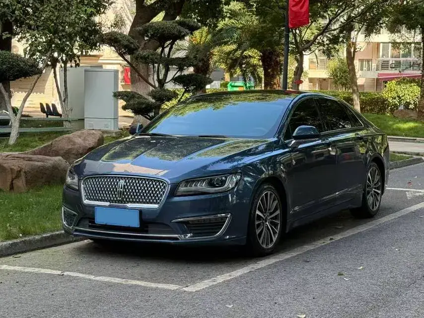 2018 Lincoln MKZ 2.0T 203HP L4 6AT