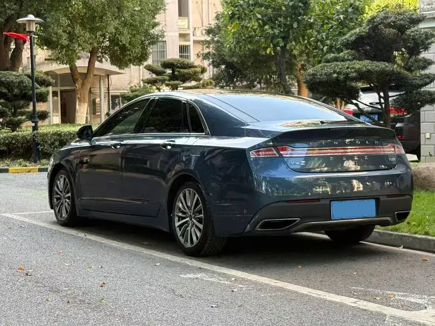 2018 LINCOLN MKZ thumbnail 4