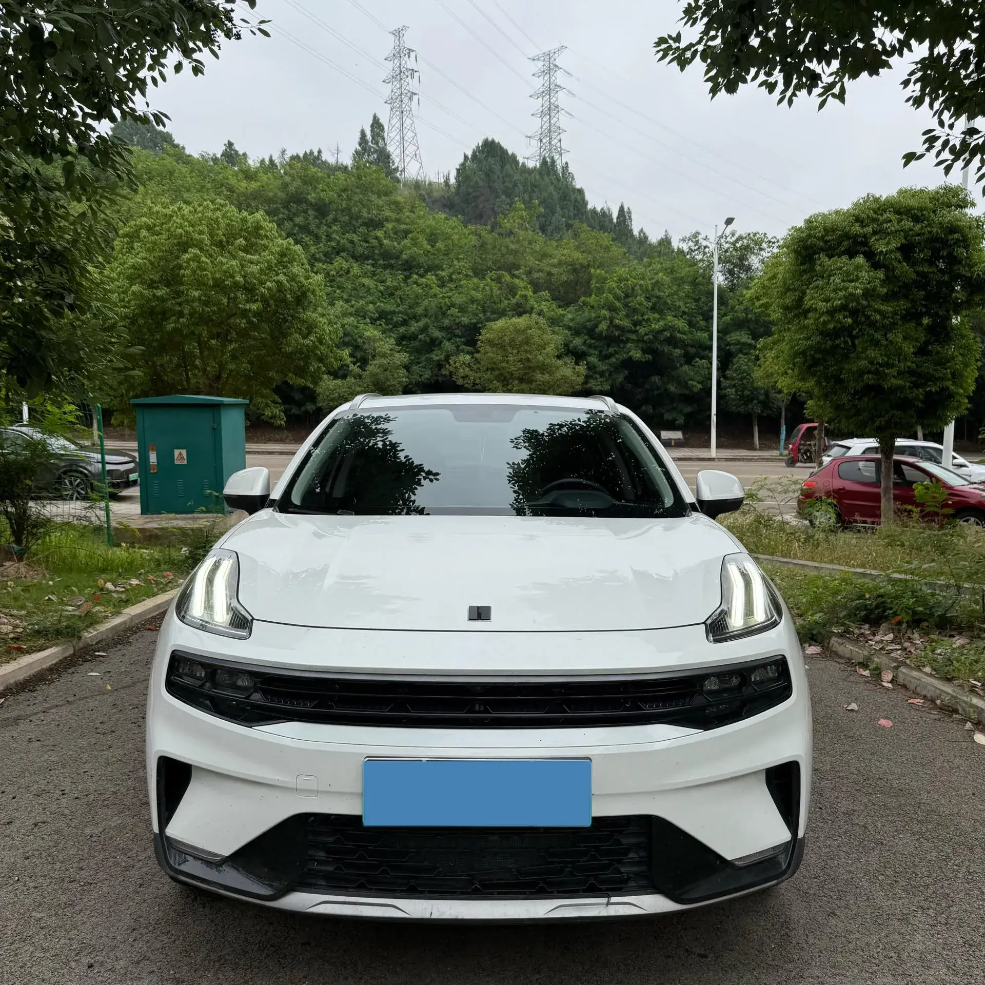 2022 LYNK&CO 06 thumbnail 2