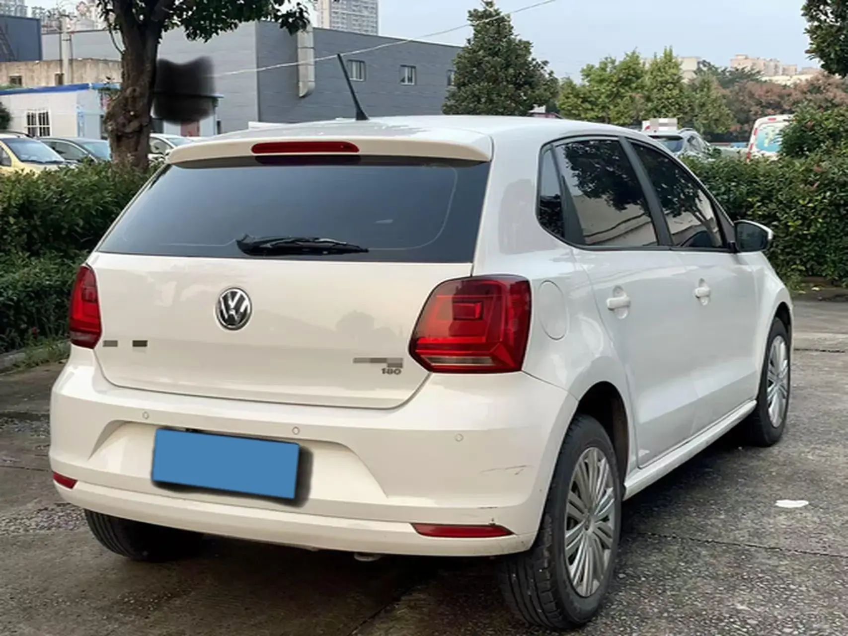 2016 VOLKSWAGEN POLO thumbnail 4