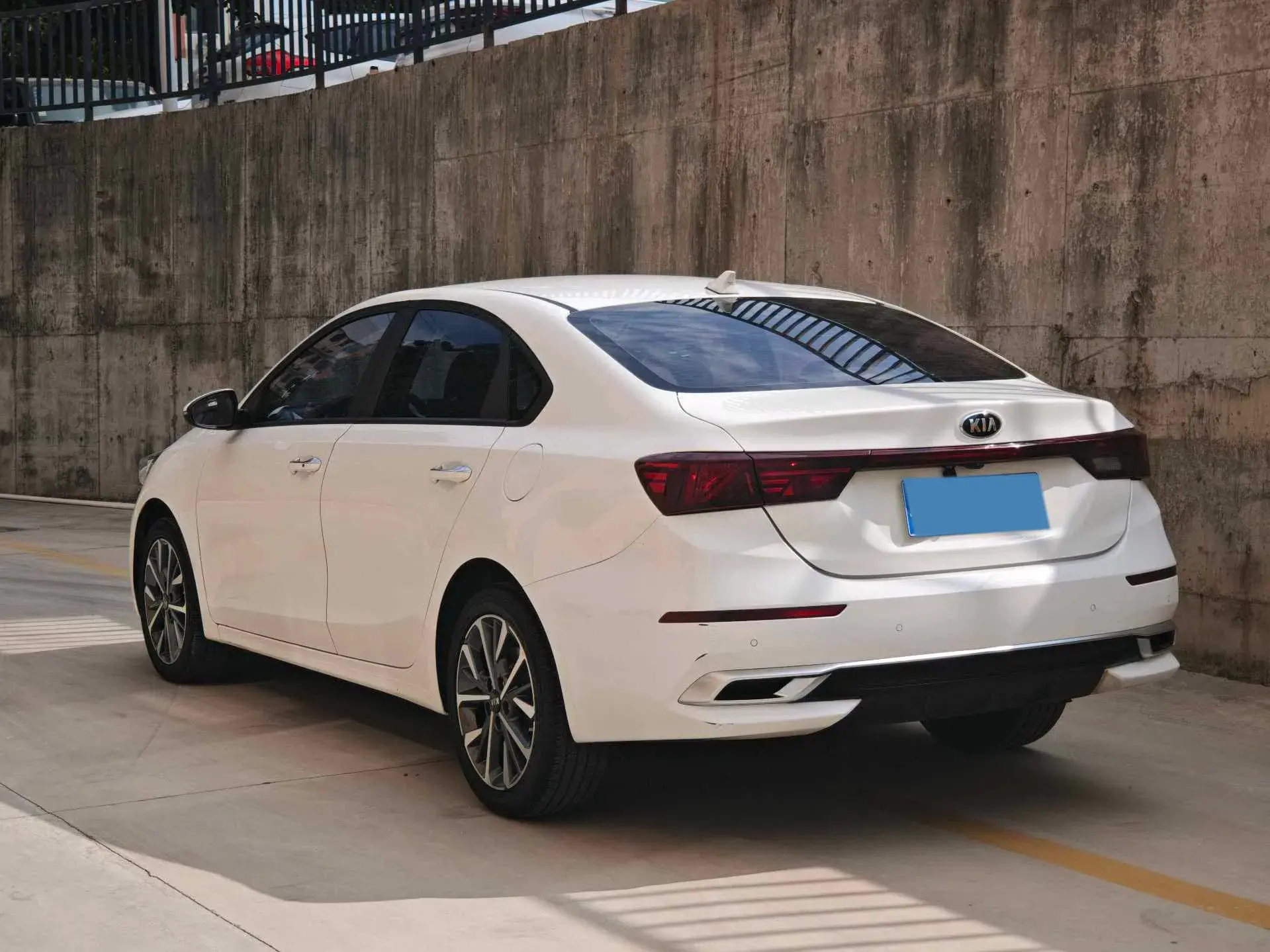 2021 KIA K3 thumbnail 3