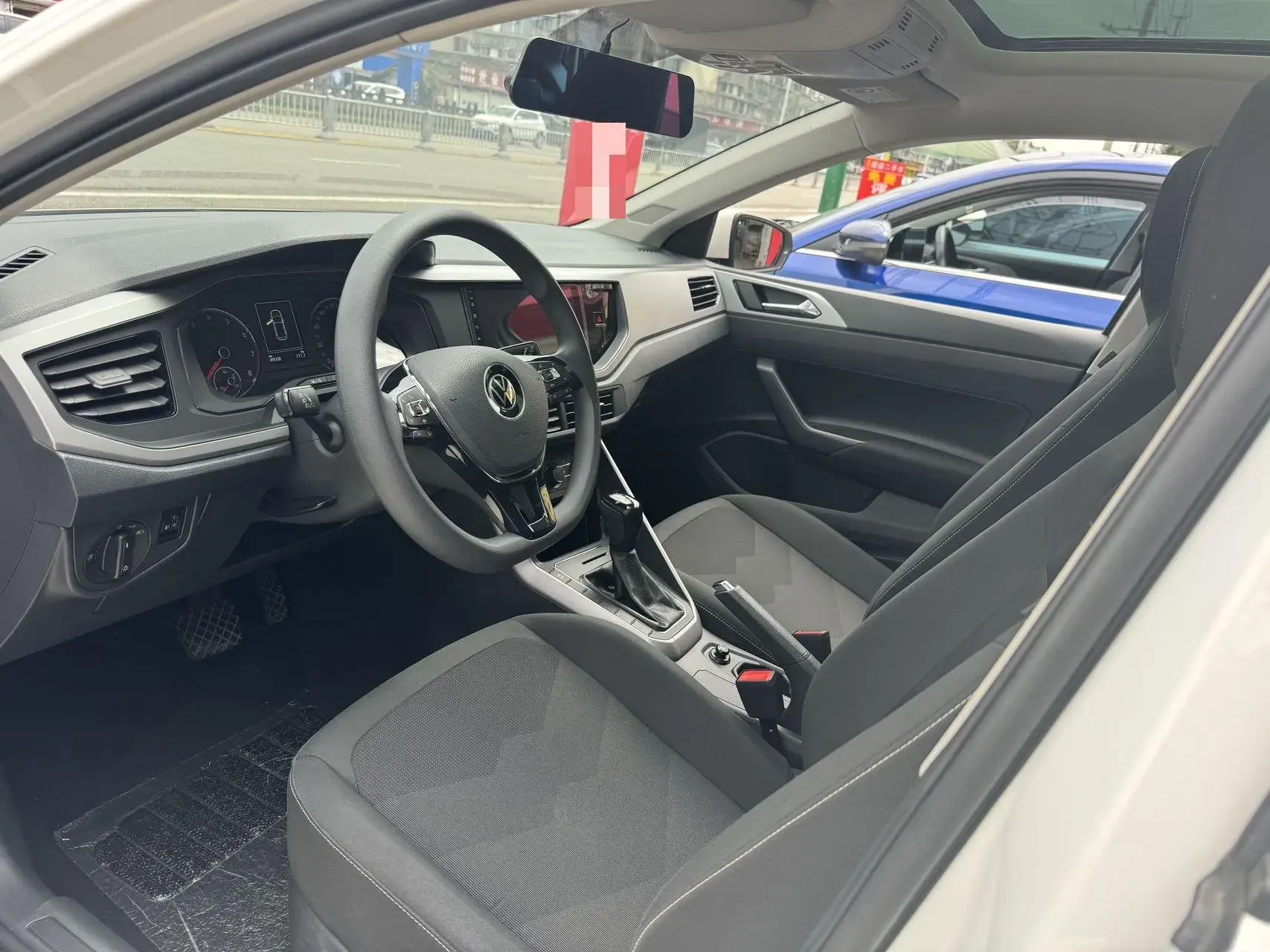 2021 VOLKSWAGEN POLO thumbnail 4