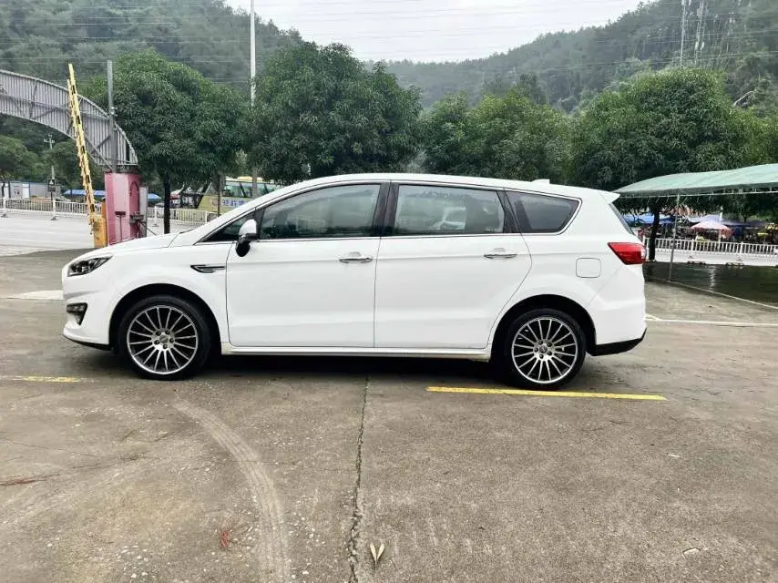 2017 LIFAN XUANLANG thumbnail 4