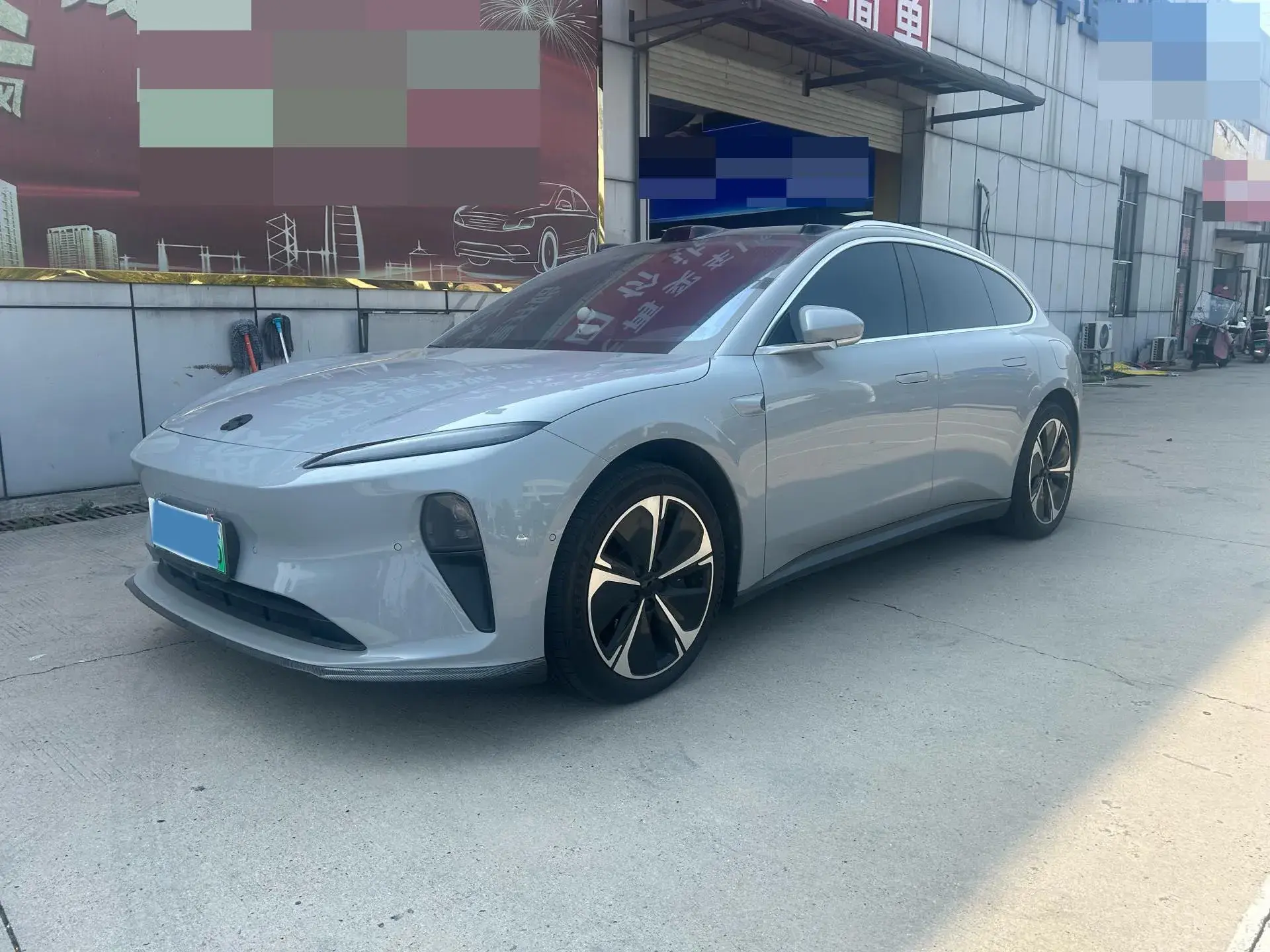 2024 NIO ET5T view 1
