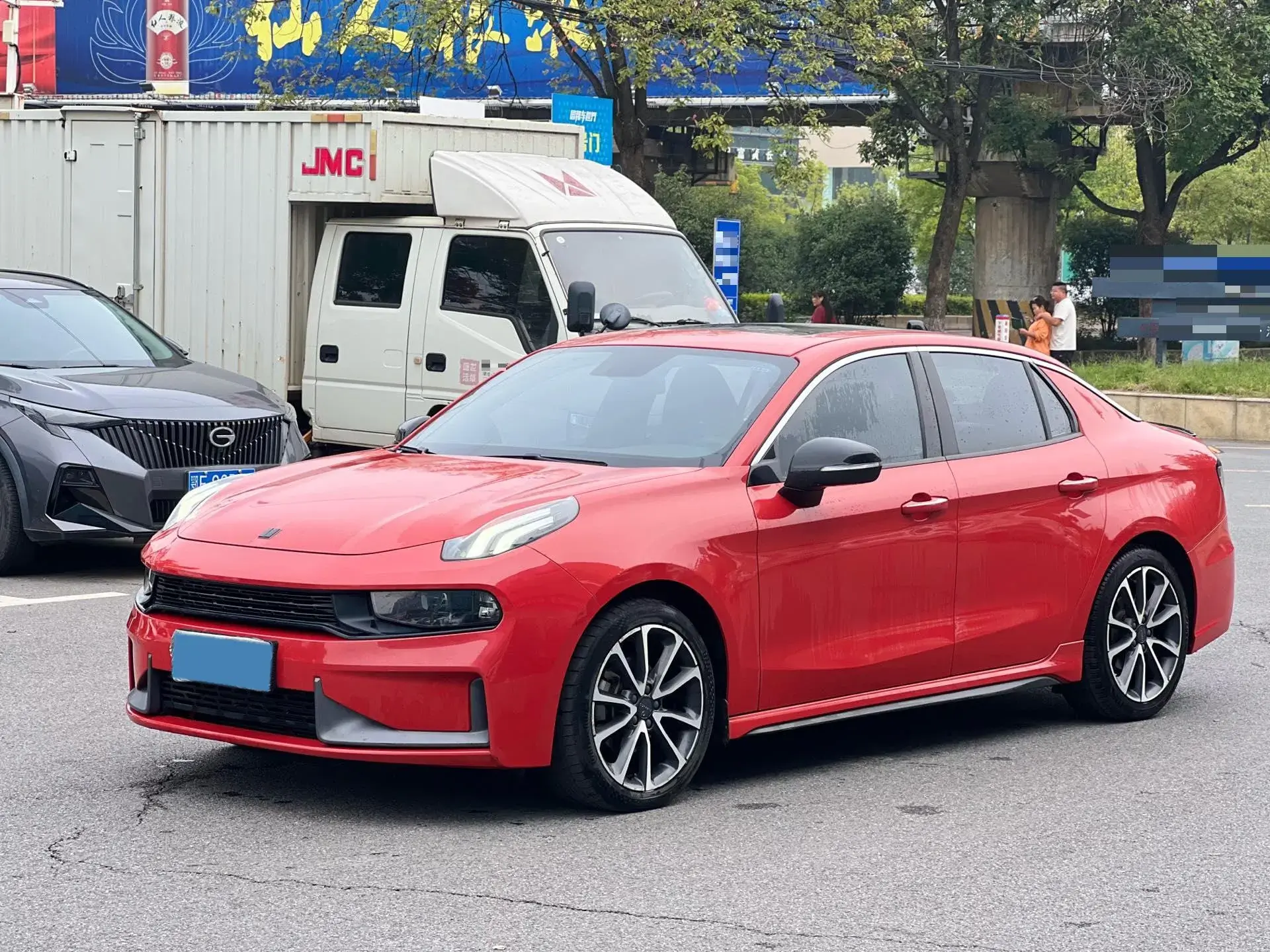 2019 LYNK&CO 03 view 1