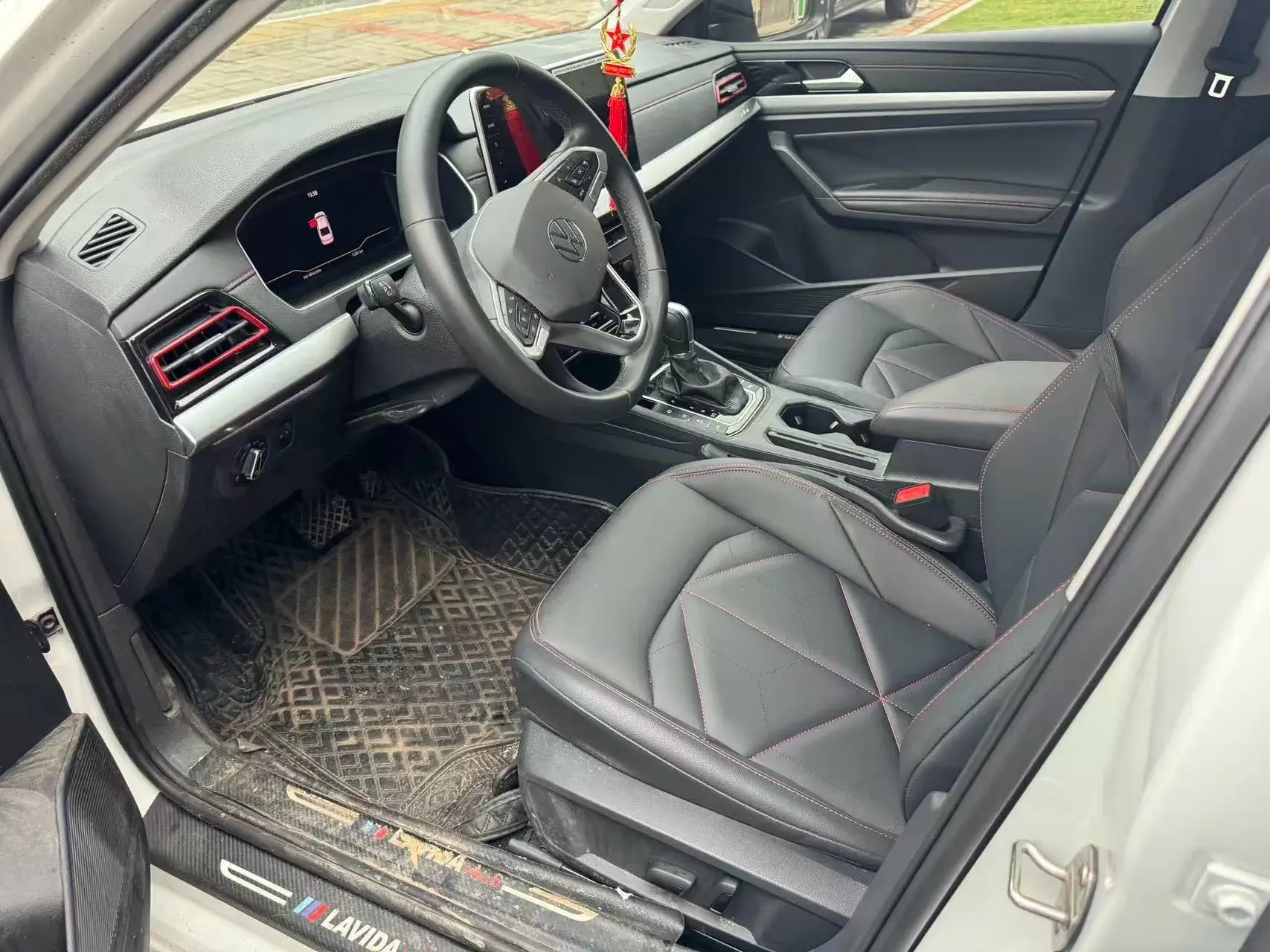 2024 VOLKSWAGEN LAVIDA thumbnail 4