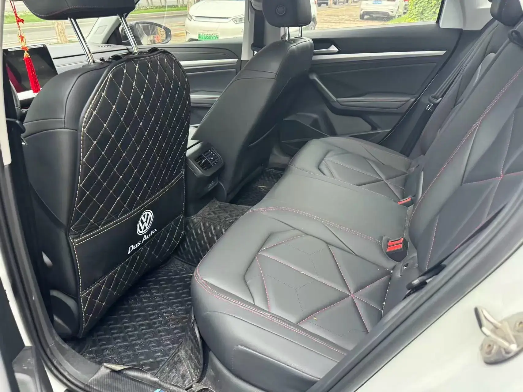 2024 VOLKSWAGEN LAVIDA thumbnail 3