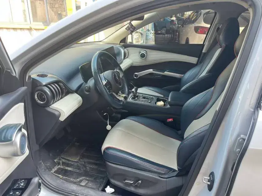 2022 BYD YUAN thumbnail 4