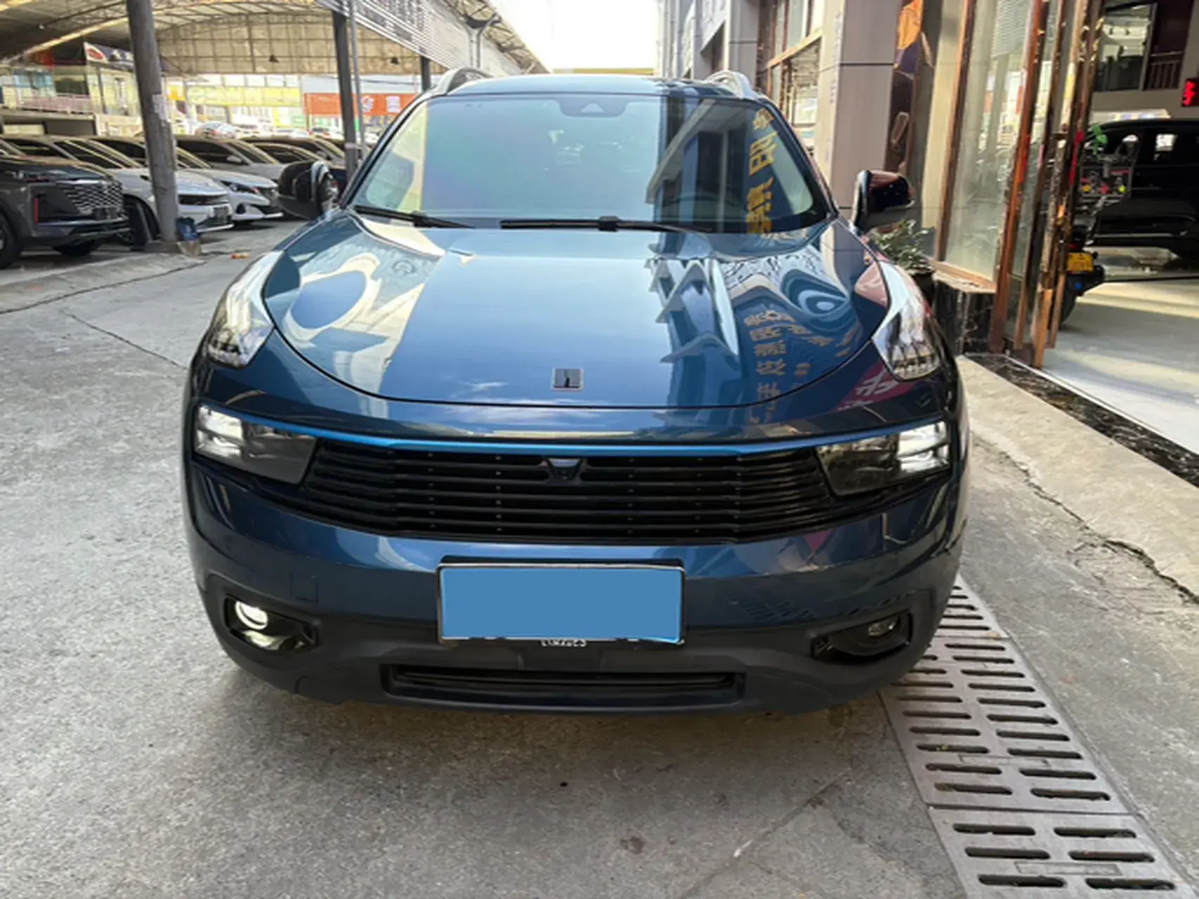 2019 LYNK&CO 01 thumbnail 2