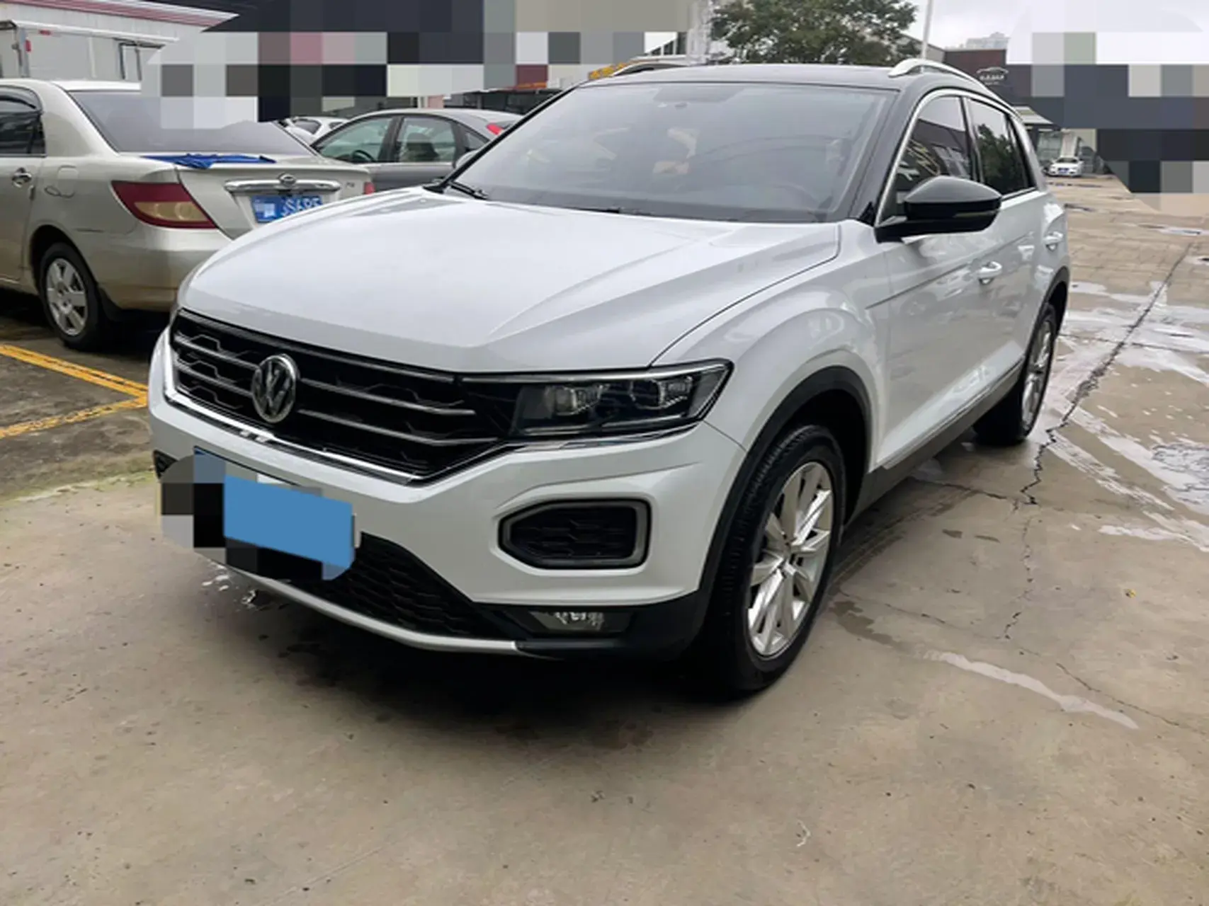 2020 VOLKSWAGEN T-ROC view 1